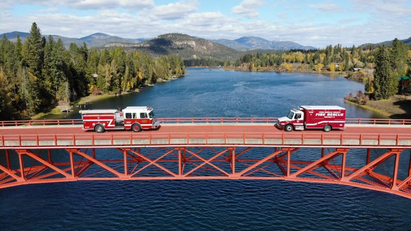 FD2 Bridge Scene with Fire Engine and Rescue Vehicle